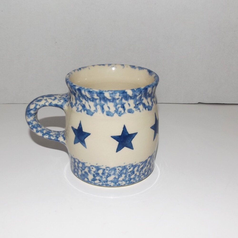 The Workshops of Gerald E. Henn Vintage Blue Star Spongeware Squat Mug